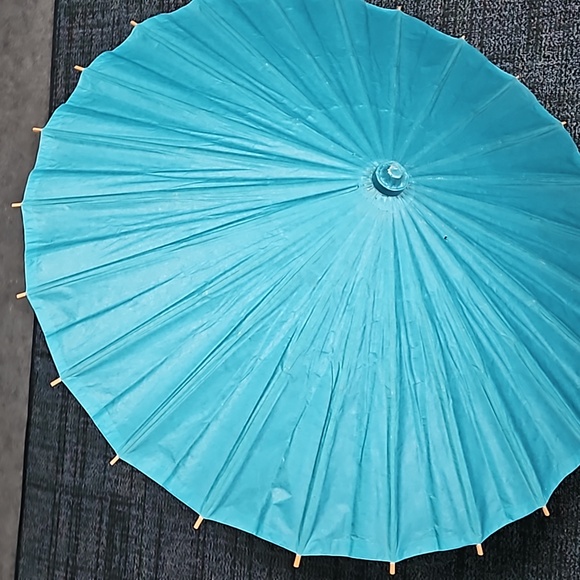 Colorful Aqua Blue Asian inspired paper parasol! - Picture 8 of 9